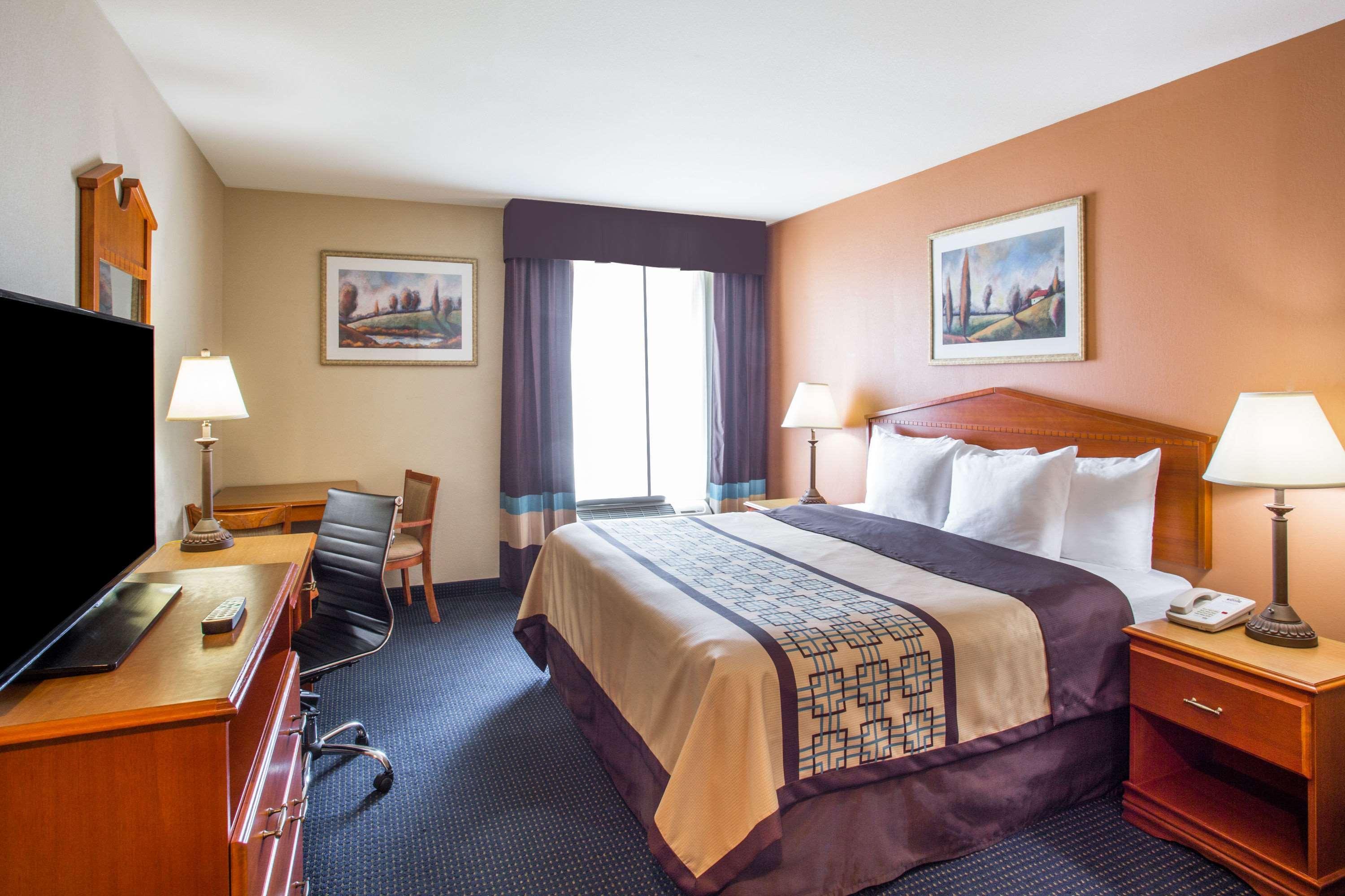 Days Inn & Suites By Wyndham Thibodaux Buitenkant foto