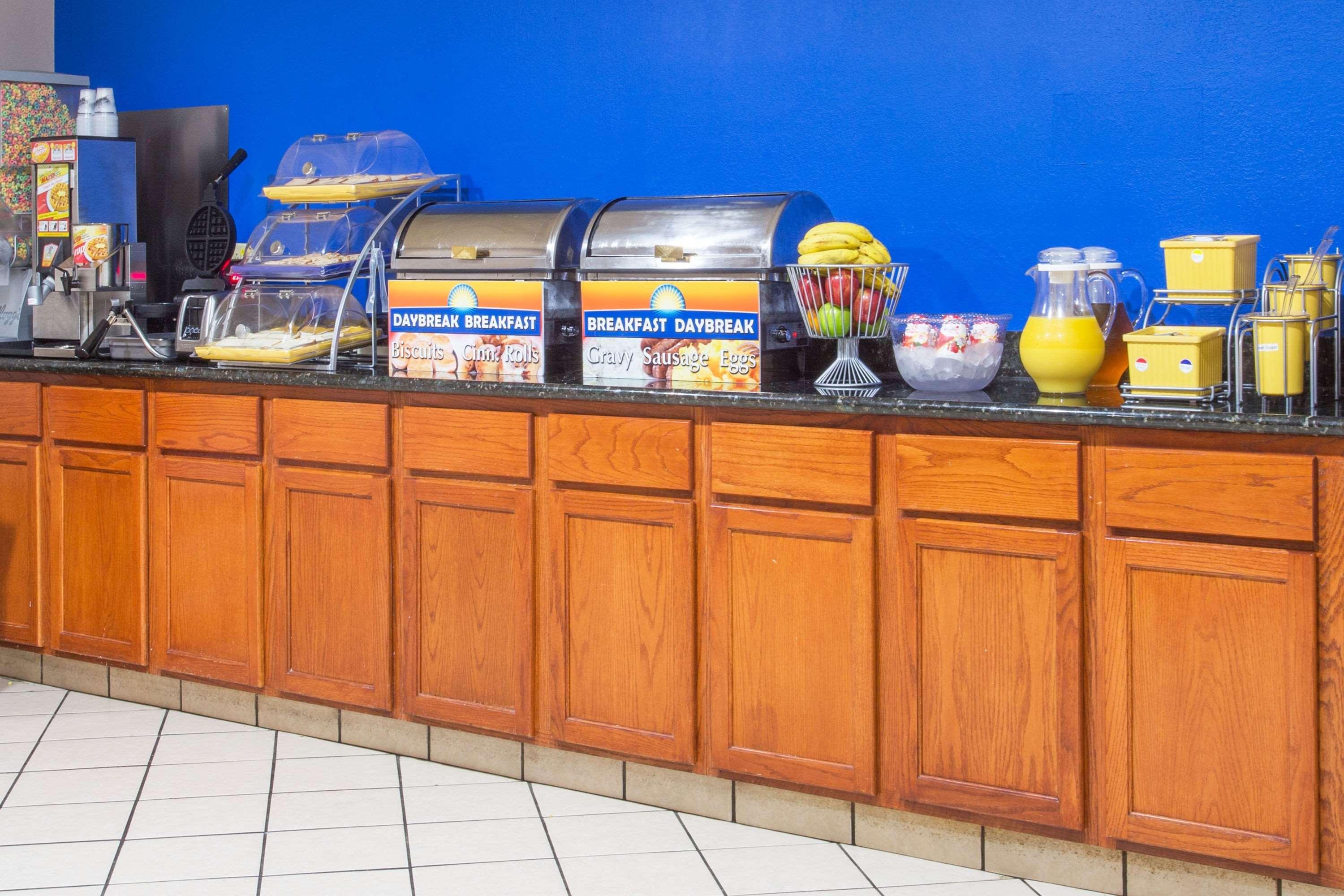 Days Inn & Suites By Wyndham Thibodaux Buitenkant foto