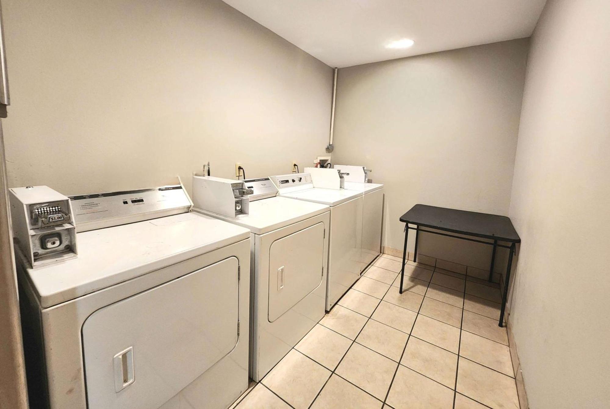 Days Inn & Suites By Wyndham Thibodaux Buitenkant foto